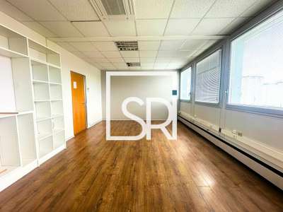 A louer bureaux 40m² R+2 à Cournon-d'Auvergne