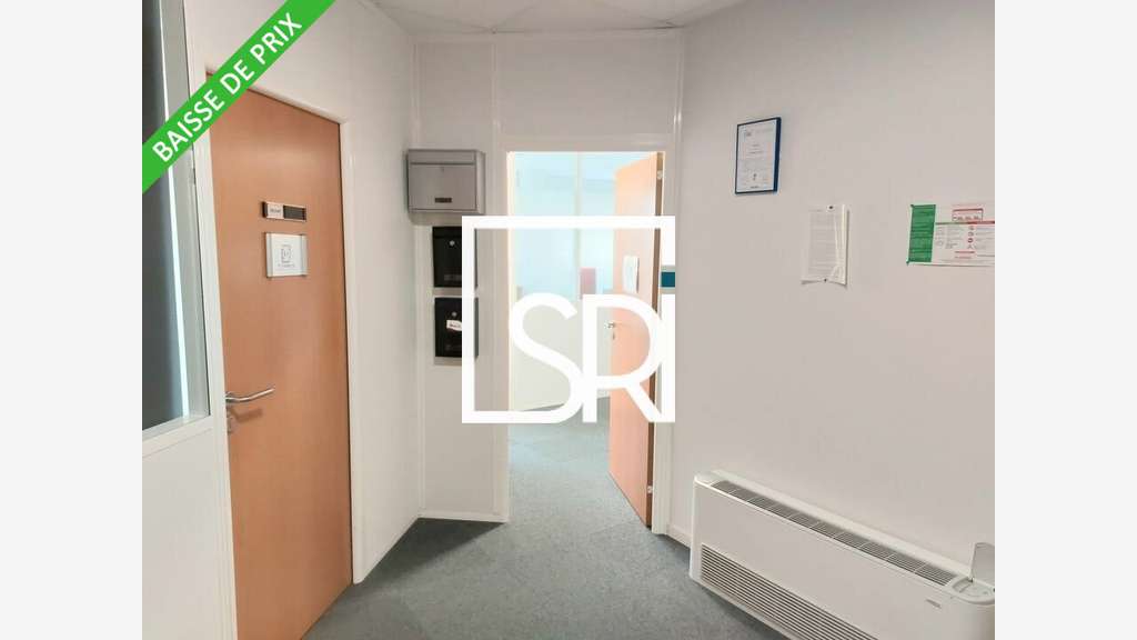 A louer bureaux 18m² à Cournon Centre Zénith 