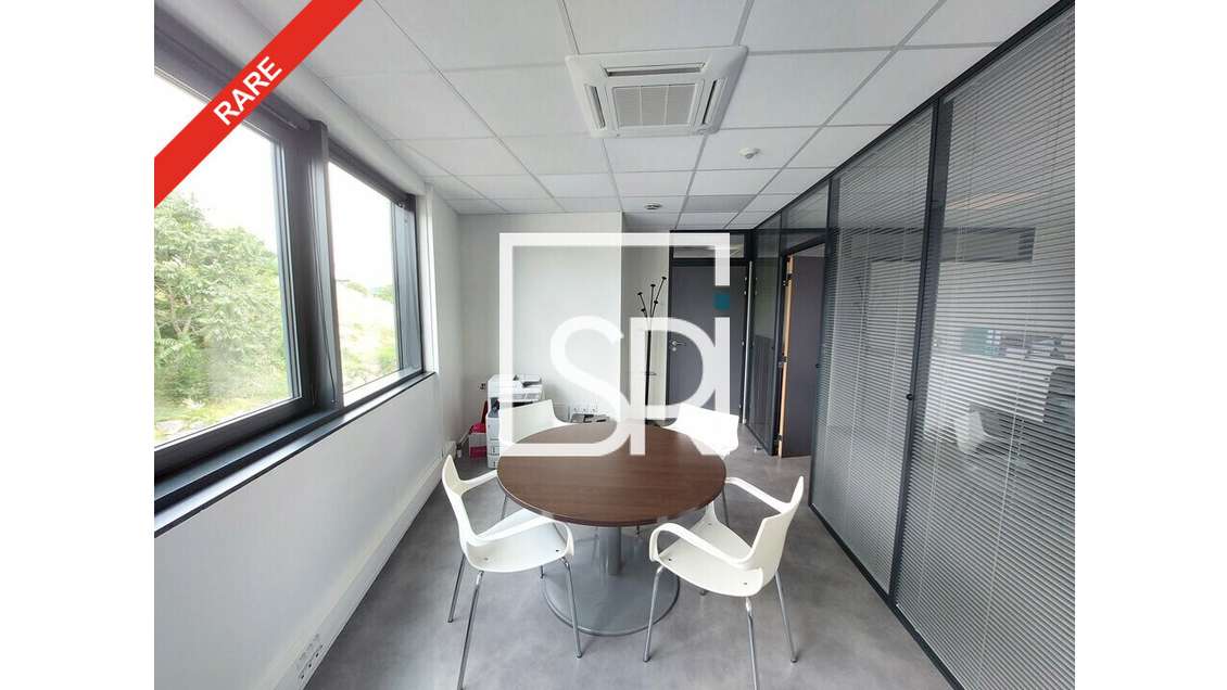 A louer bureaux coworking  à Cournon Zénith 