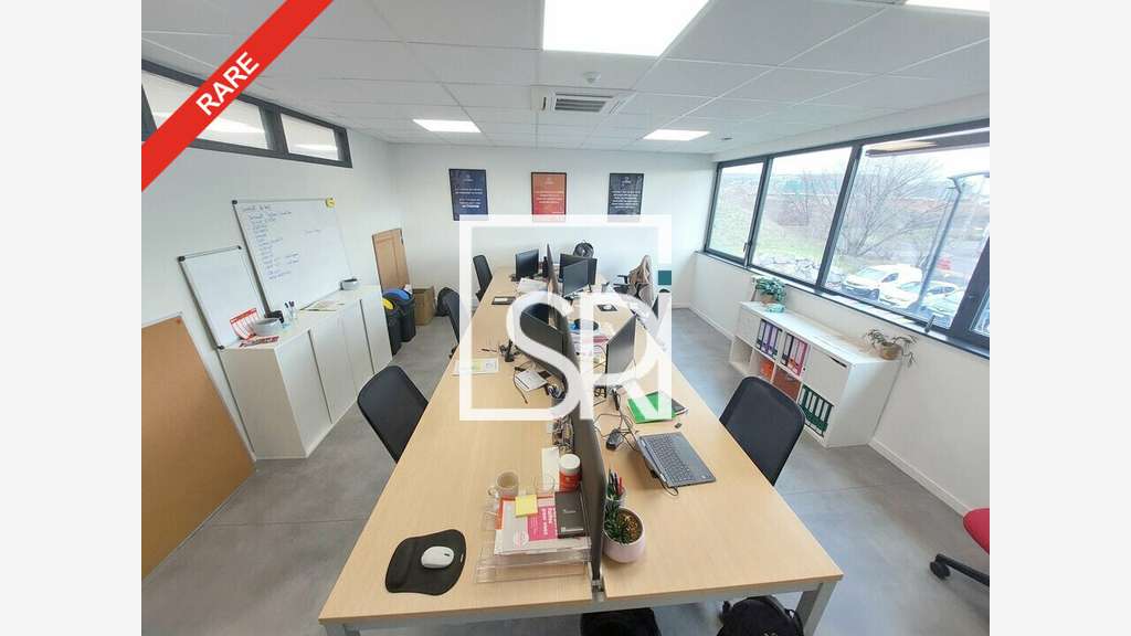 A louer bureaux coworking à Cournon Zénith