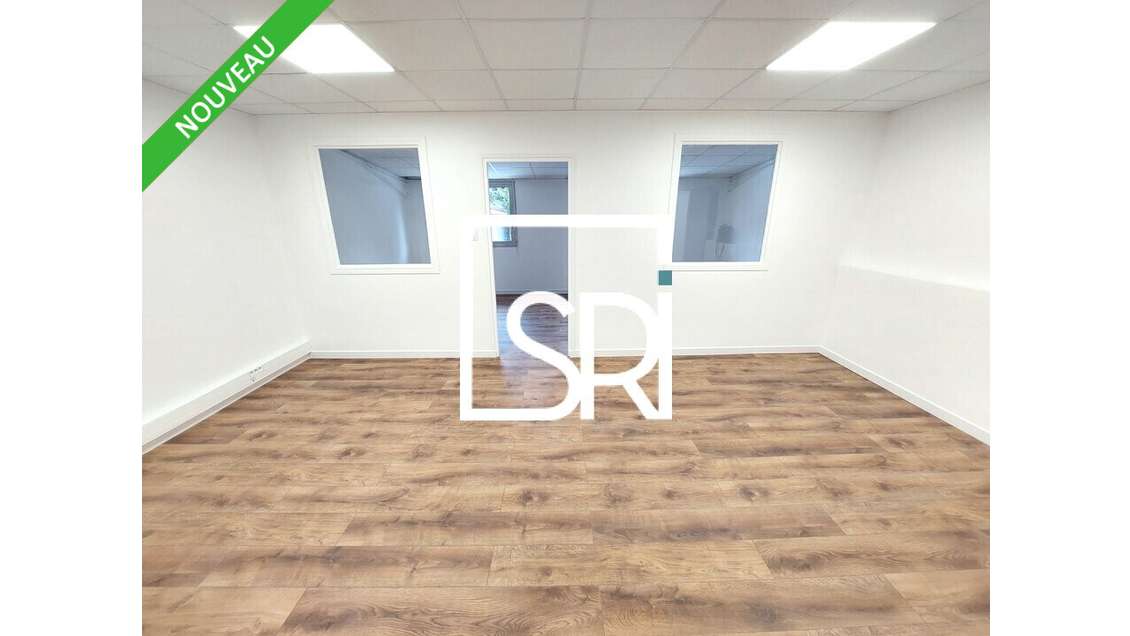 A louer bureaux 80m² Cournon-d'Auvergne empr A72