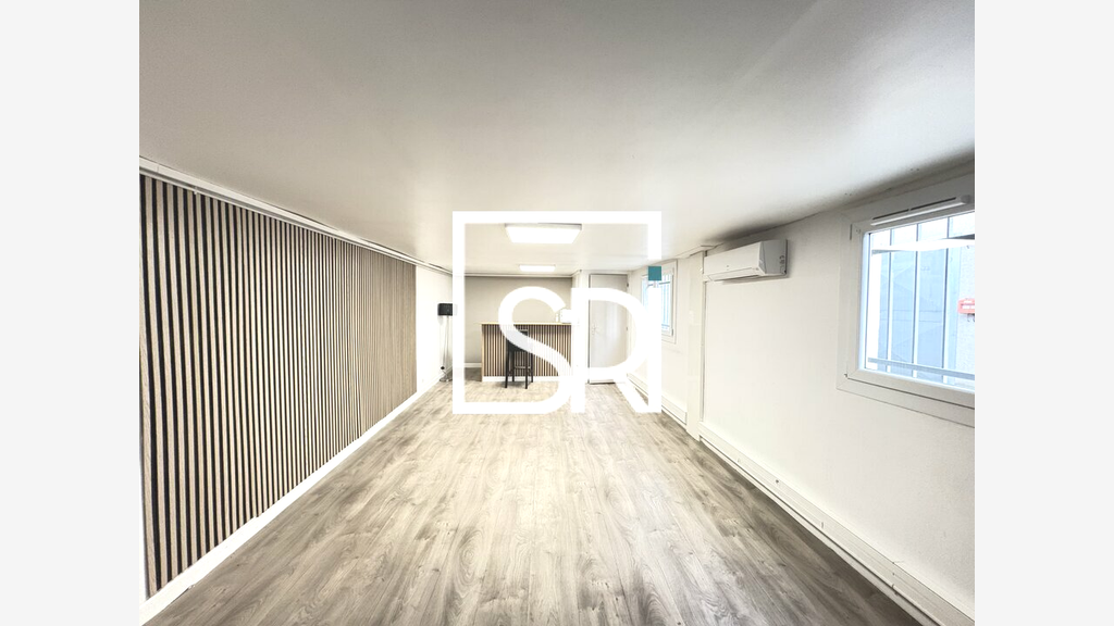 Bureaux + stockage à louer à Cournon-d'Auvergne