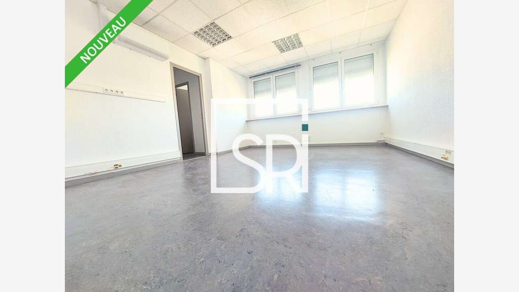 A louer bureaux 95m² proche gare à Cournon