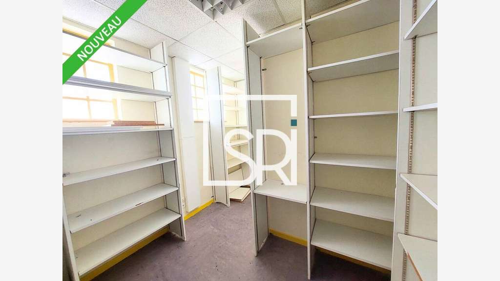 A louer bureaux 95m² proche gare à Cournon