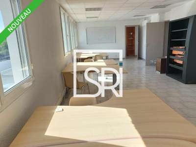 A louer bureaux 95m² proche gare à Cournon