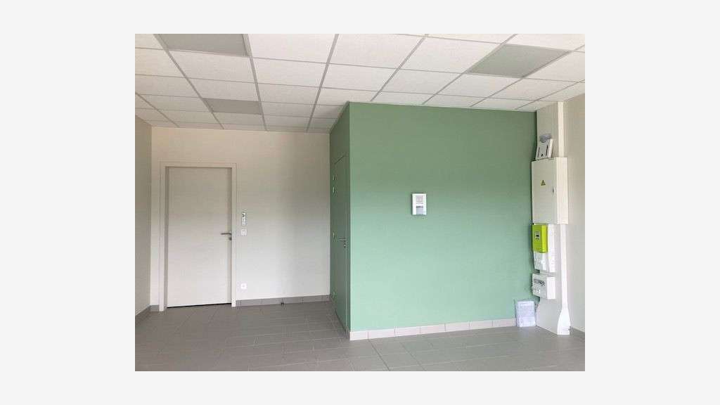 Loue locaux d'activité 2168m² à Cournon-d'Auvergne