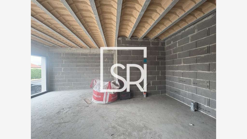 A louer local commercial 90m² Cournon-d'Auvergne