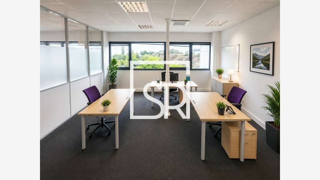 Bureaux 585m² à louer à Cournon-d'Auvergne