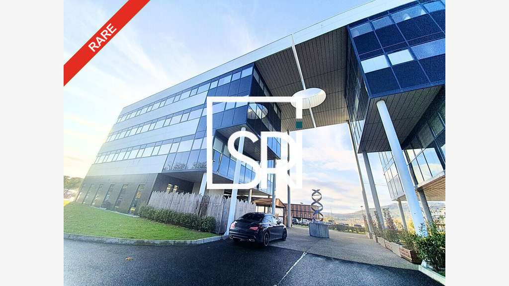 A louer bureaux 426m² à Cournon-d'Auvergne Zénith