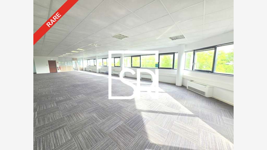 A louer bureaux 426m² à Cournon-d'Auvergne Zénith