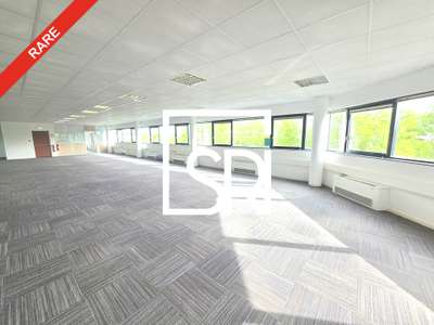 A louer bureaux 426m² à Cournon-d'Auvergne Zénith
