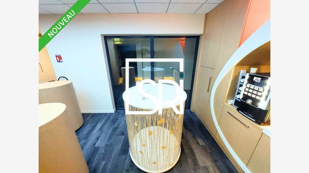 Bureaux 466m² à louer à Cournon d'Auvergne Zénith