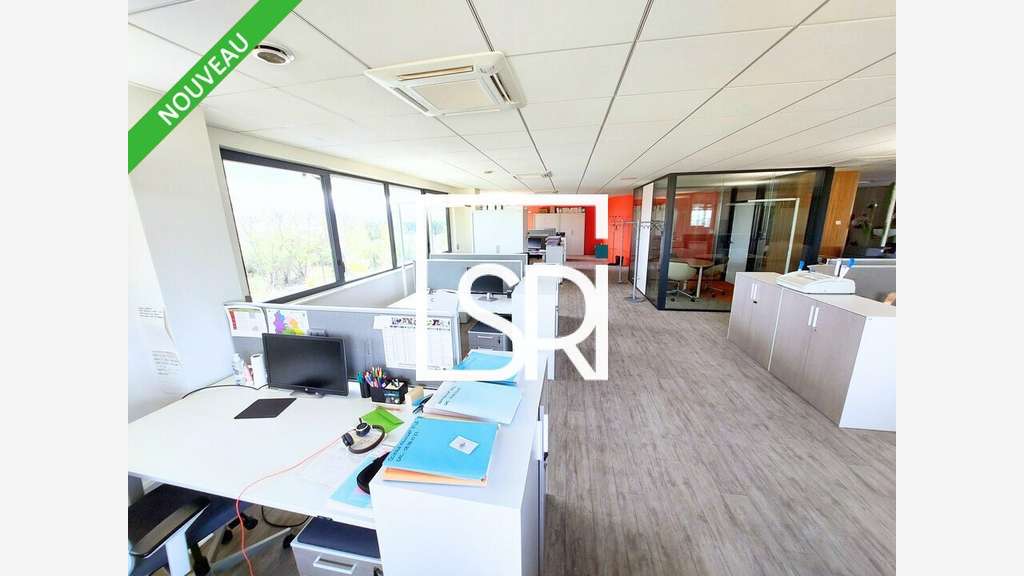 Bureaux 466m² à louer à Cournon d'Auvergne Zénith