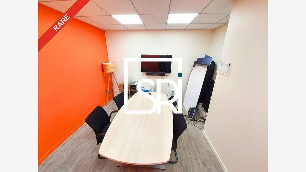 Bureaux 226m² à louer à Cournon d'Auvergne