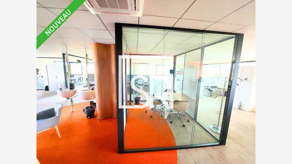 Bureaux 226m² à louer à Cournon d'Auvergne