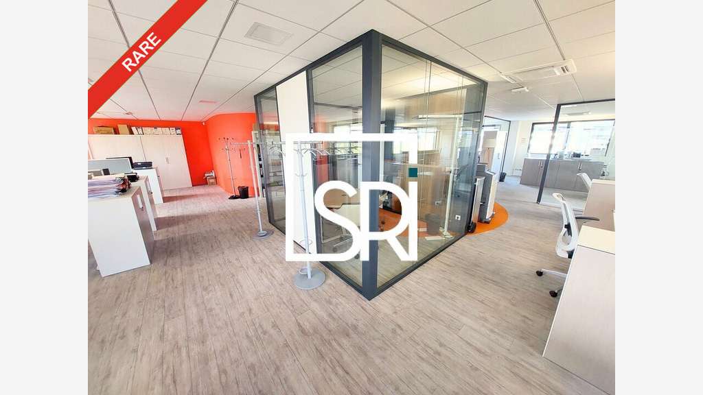 Bureaux 226m² à louer à Cournon d'Auvergne