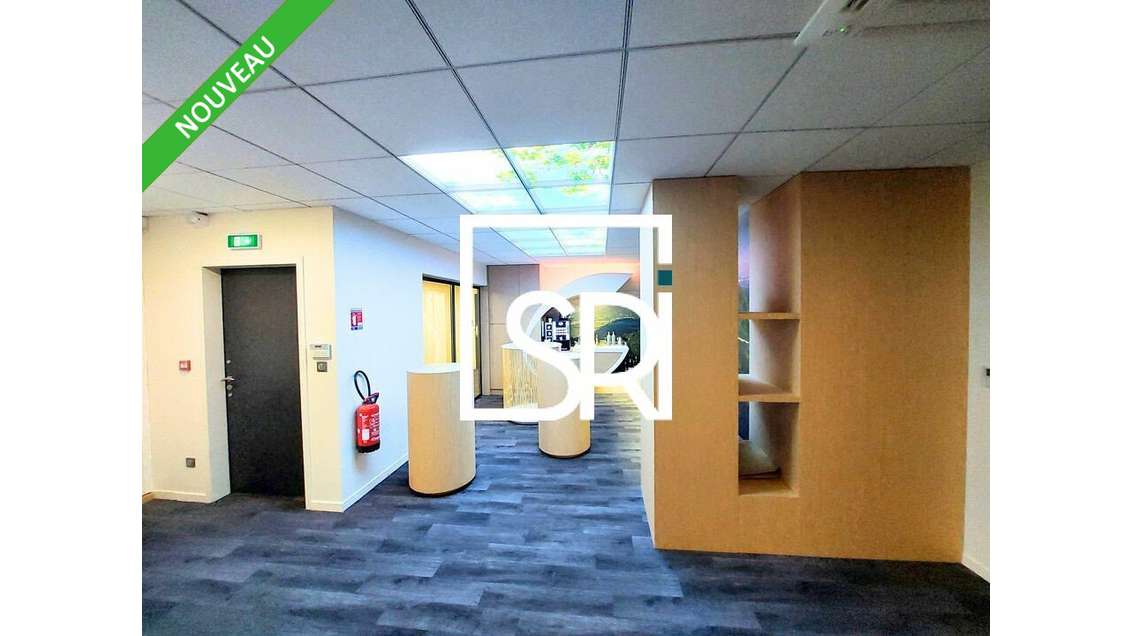 Bureaux 226m² R+2 à louer à Cournon Parc Zénith