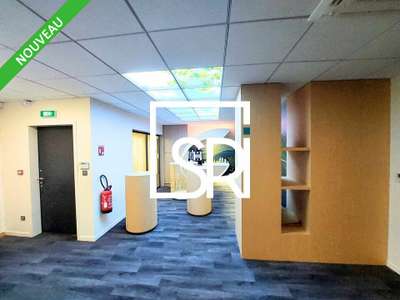 Bureaux 226m² R+2 à louer à Cournon Parc Zénith