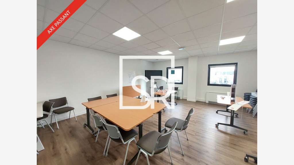 Bureaux de 627m² à louer à Cournon d'Auvergne