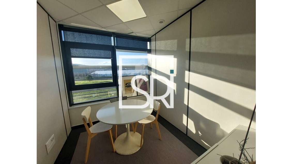 Bureaux standing 83m² R+1 à louer Cournon Zénith