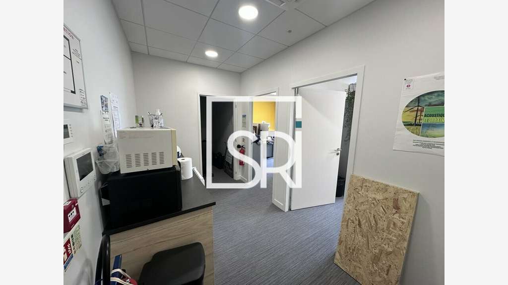 Bureaux 49m² R+1 à louer Cournon d'Auvergne Zénith