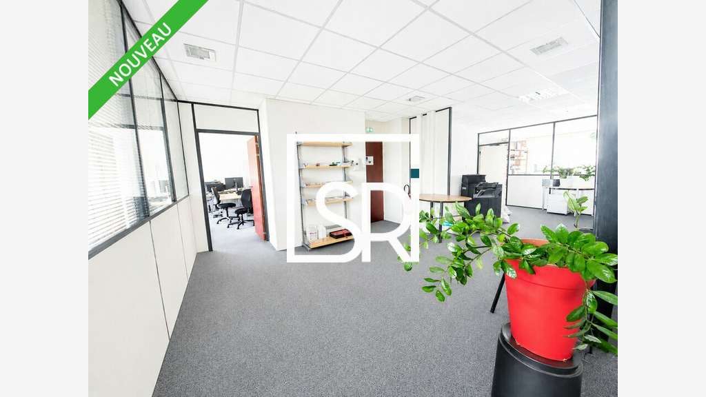 Bureaux de 212m² à louer à Cournon d'Auvergne