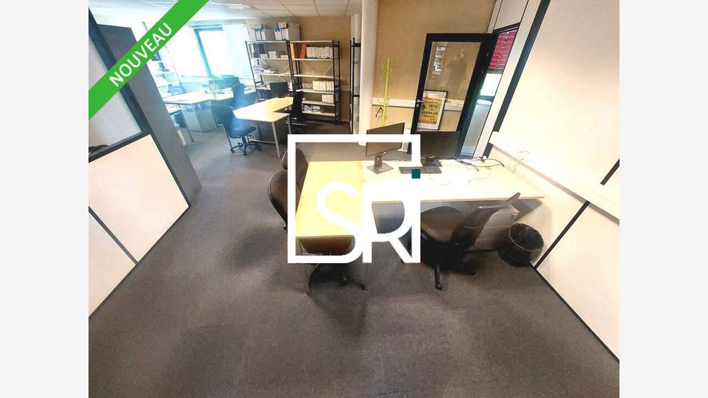 Bureaux de 212m² à louer à Cournon d'Auvergne