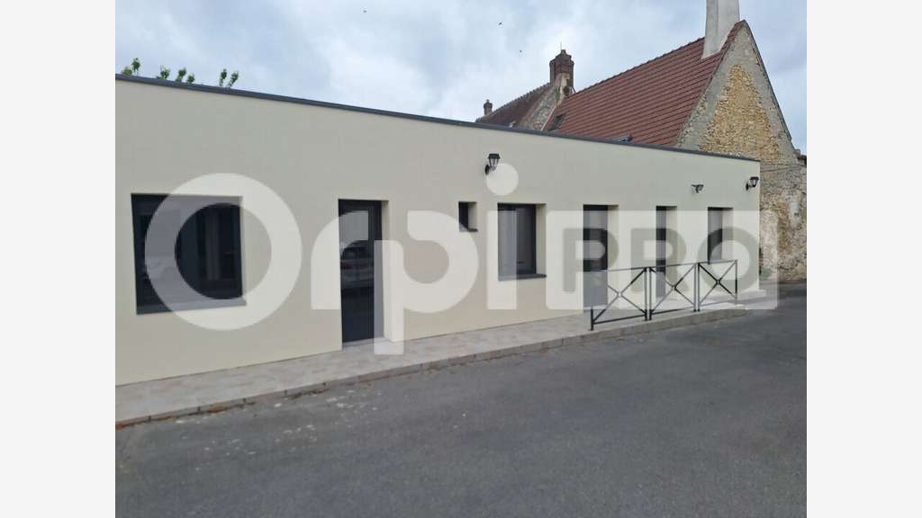 Bureau PMR de 53m² louer à Crépy en Valois