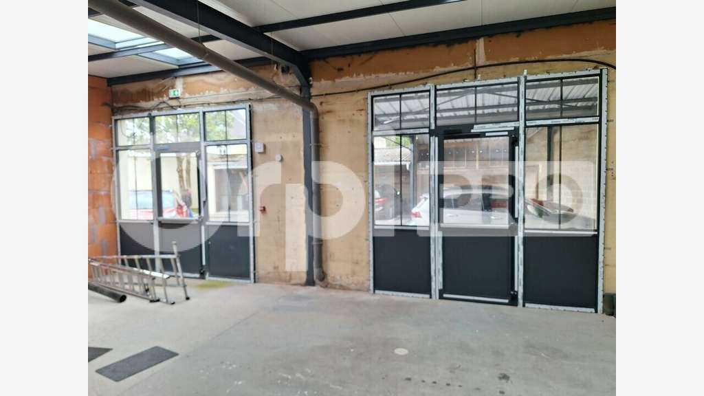 Bureau 167m² à louer à Crépy-en-Valois