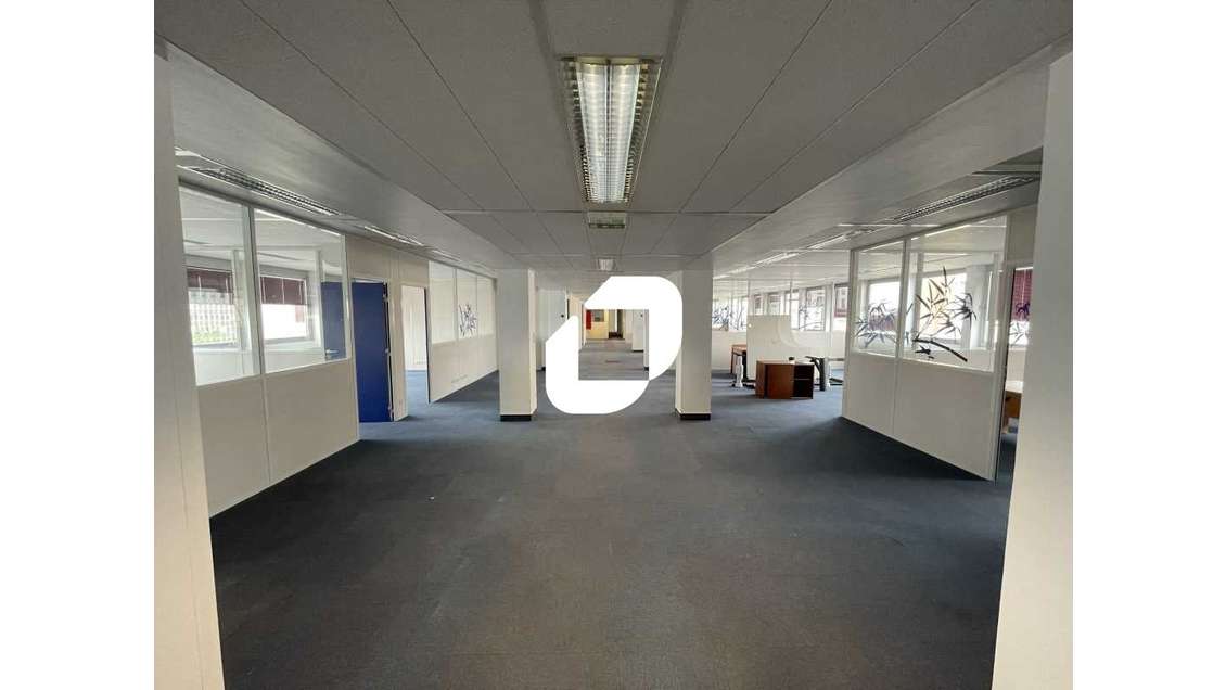 A louer Bureaux 337m² Creteil