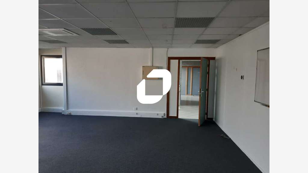 A louer Bureaux 87m² Creteil