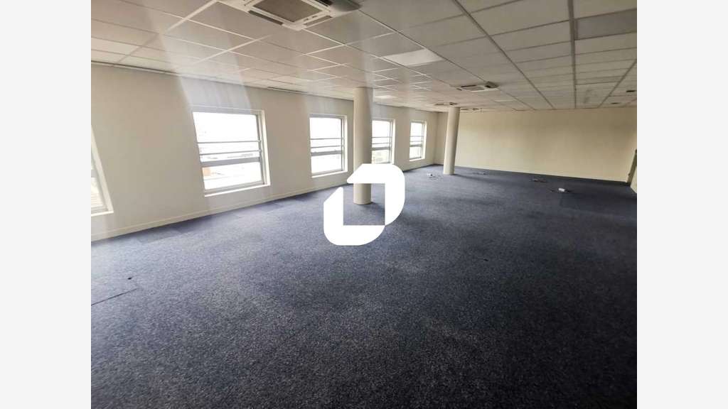 A louer Bureaux 251m² Creteil
