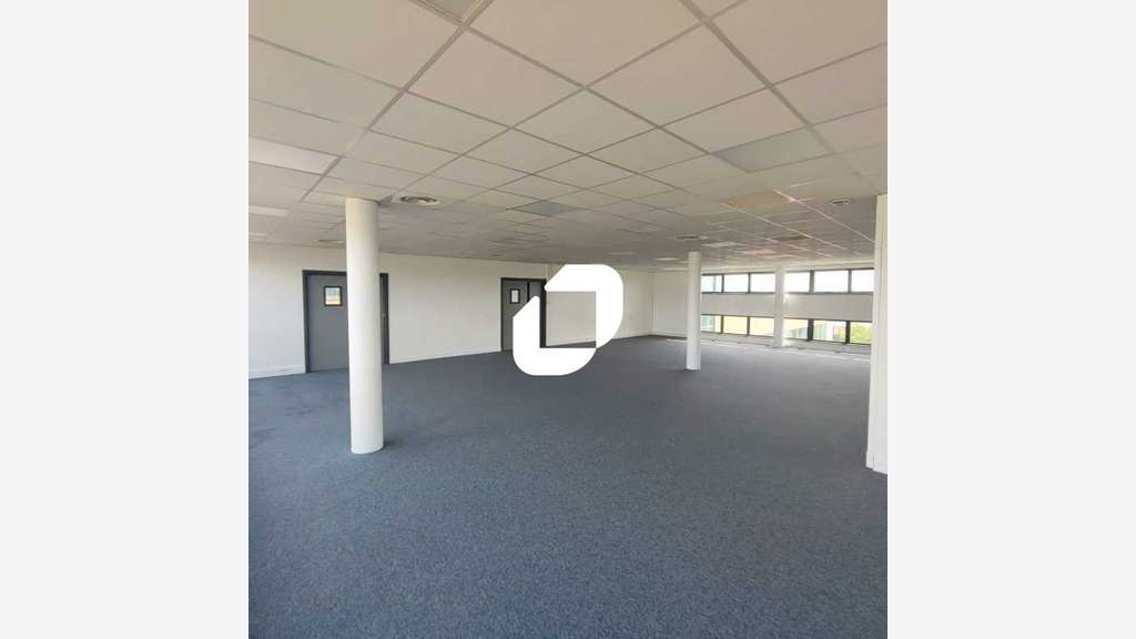 A louer Bureaux 1380m² Creteil