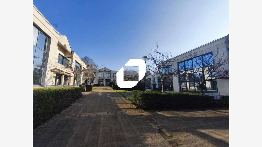 A louer Bureaux 106m² Creteil