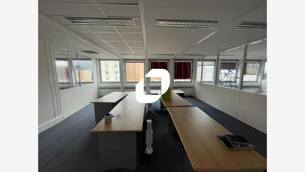 A louer Bureaux 337m² Creteil