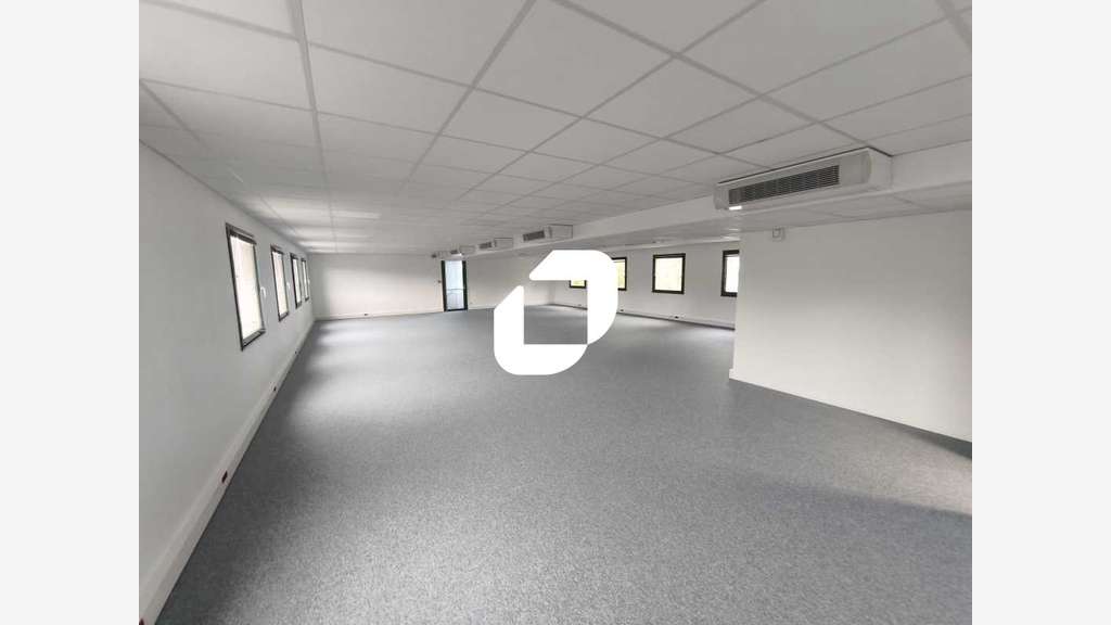 A louer Bureaux 183m² Creteil