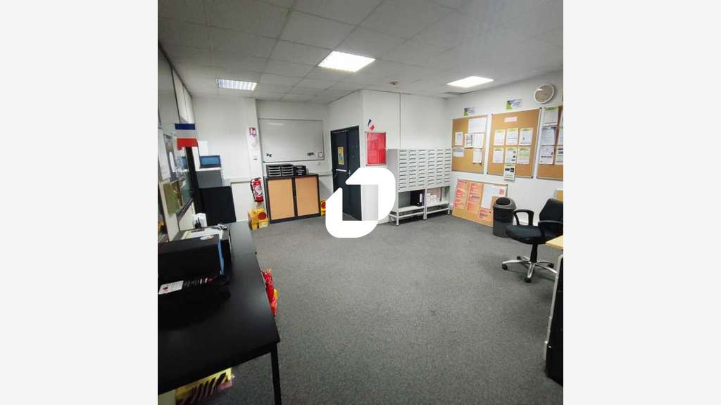 A louer Bureaux 279m² Creteil