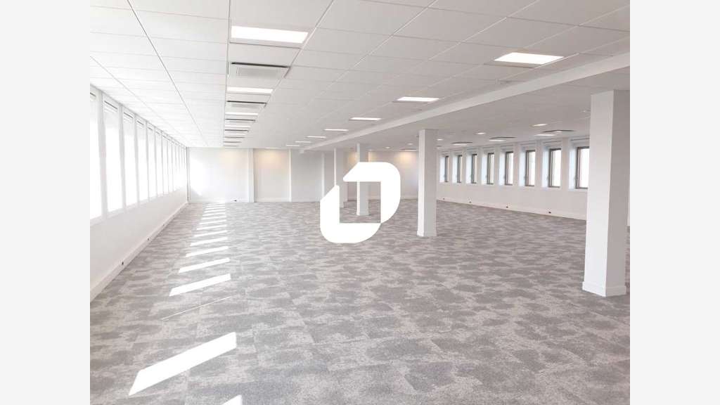 A louer Bureaux 657m² Creteil