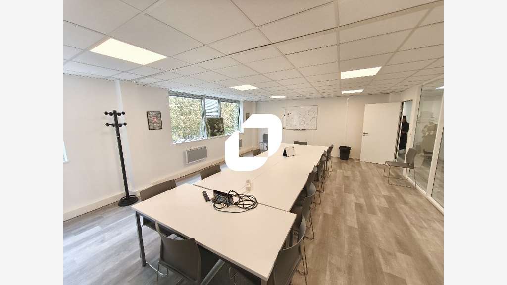 A louer Bureaux 317m² Creteil