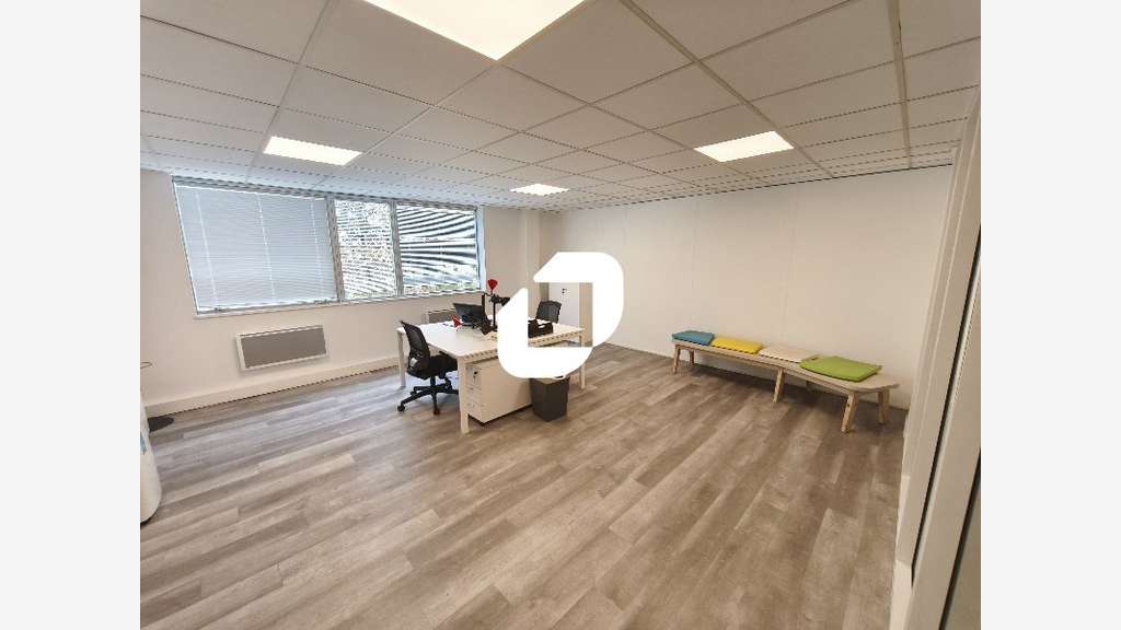 A louer Bureaux 317m² Creteil