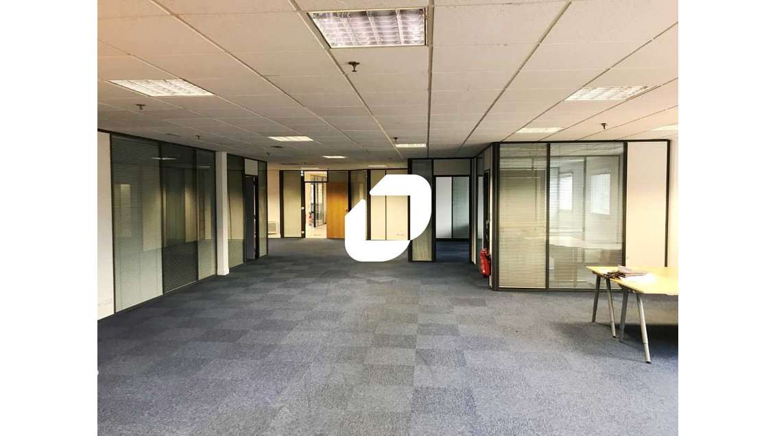 A louer Bureaux 312m² Croissy beaubourg