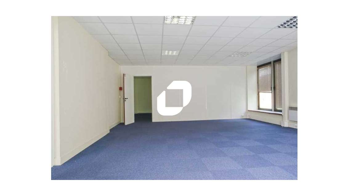 A louer Bureaux 98m² Croissy beaubourg