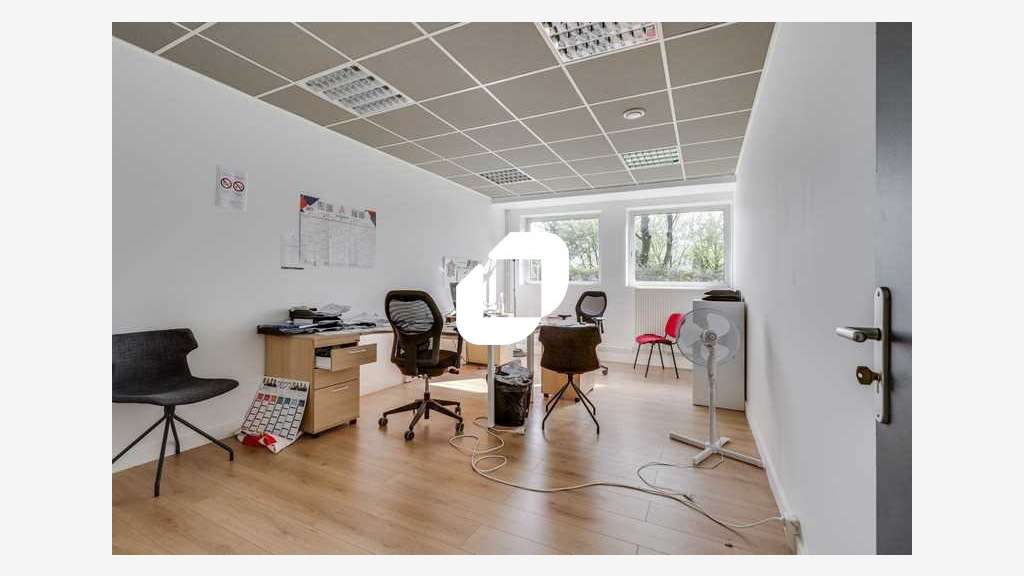 A louer Bureaux 147m² Croissy beaubourg