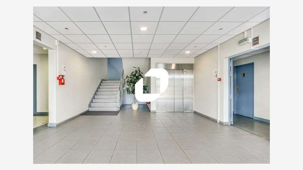 A louer Bureaux 147m² Croissy beaubourg