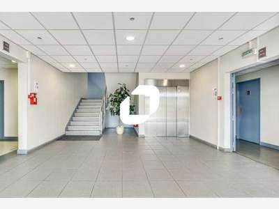 A louer Bureaux 147m² Croissy beaubourg