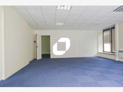 A louer Bureaux 98m² Croissy beaubourg