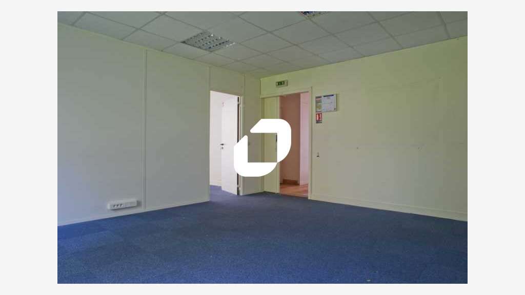 A louer Bureaux 98m² Croissy beaubourg