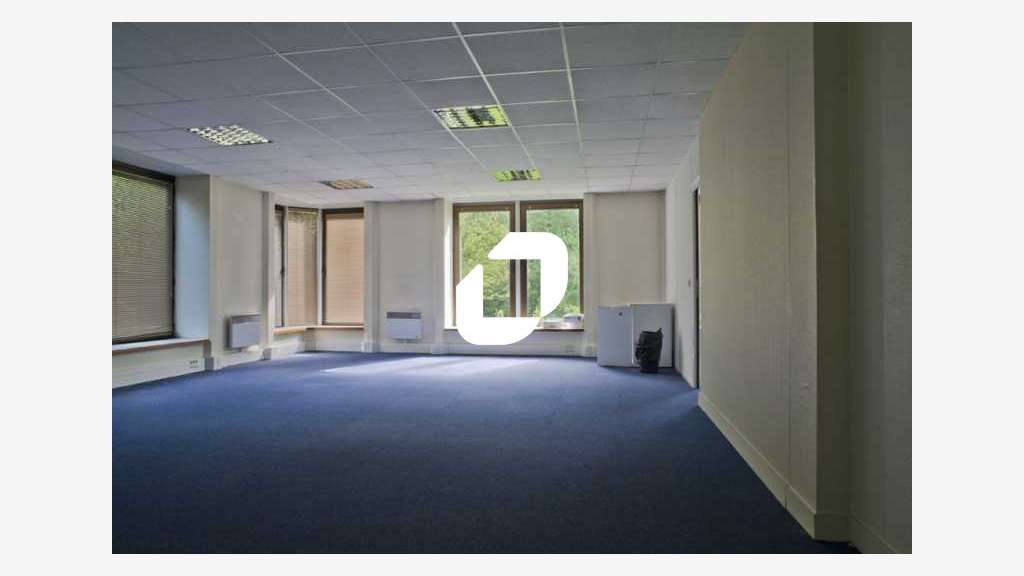 A louer Bureaux 98m² Croissy beaubourg