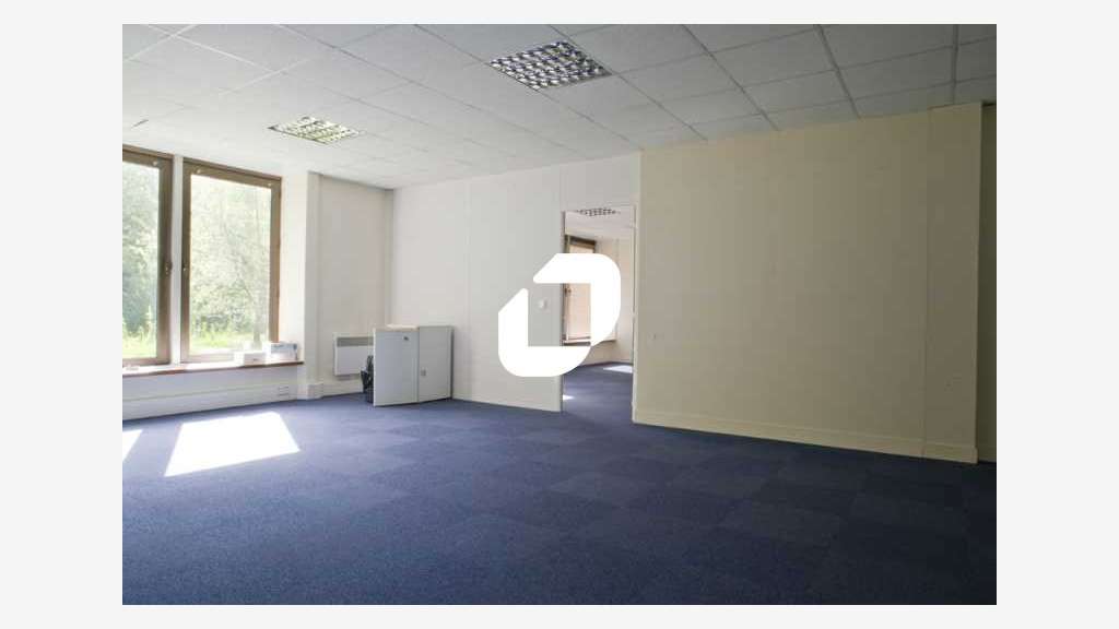 A louer Bureaux 98m² Croissy beaubourg