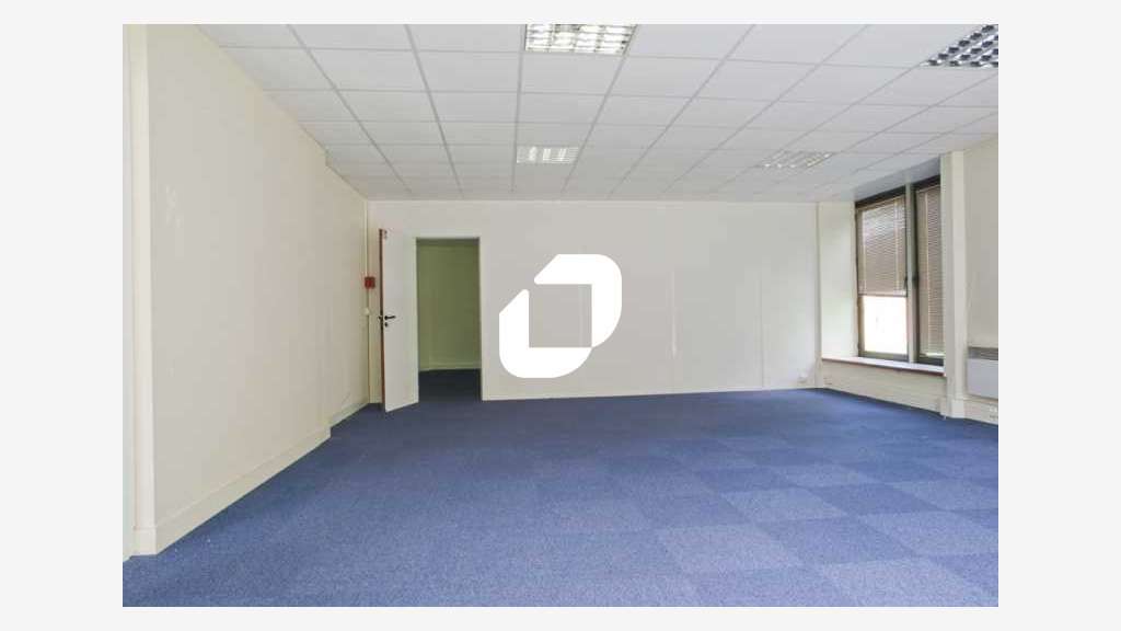 A louer Bureaux 141m² Croissy beaubourg